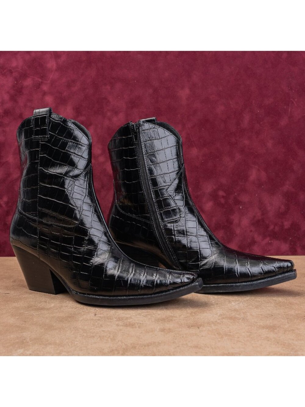 Jeffrey Campbell Wmn Black Leather Croc Western Pointy toe Party Zip Boots sz 9